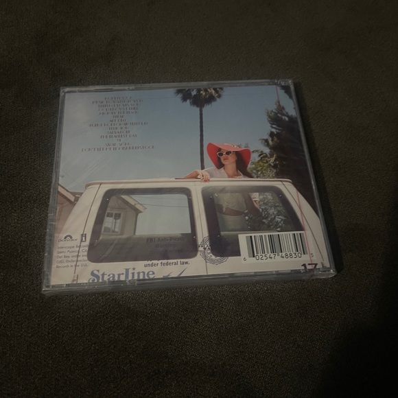 Lana Del Rey bundle - Picture 6 of 10